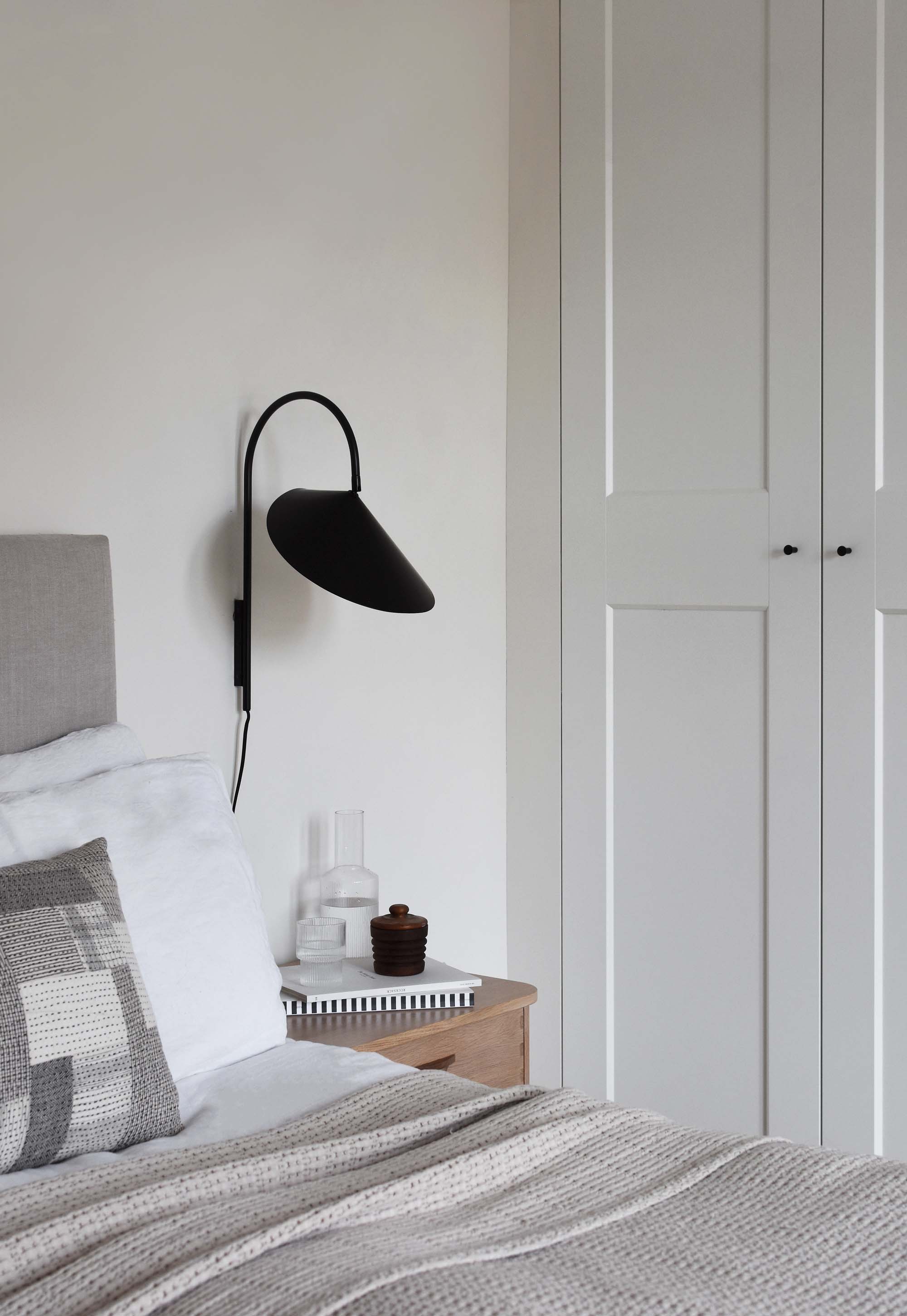 Alocasia Swivel Plug-in Wall Lamp