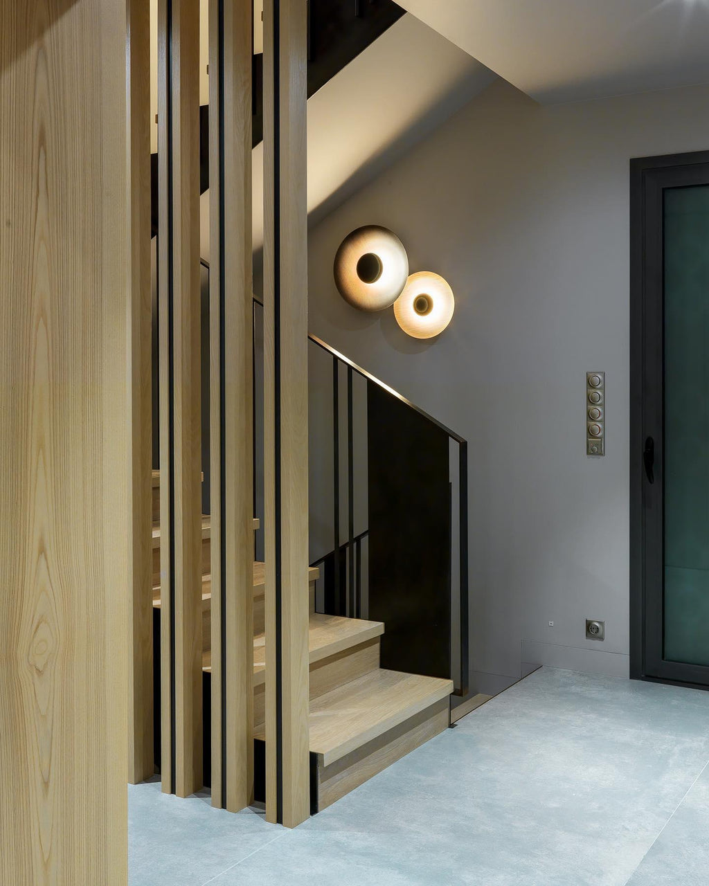 Simplicity Glow Plug-in Wall Light