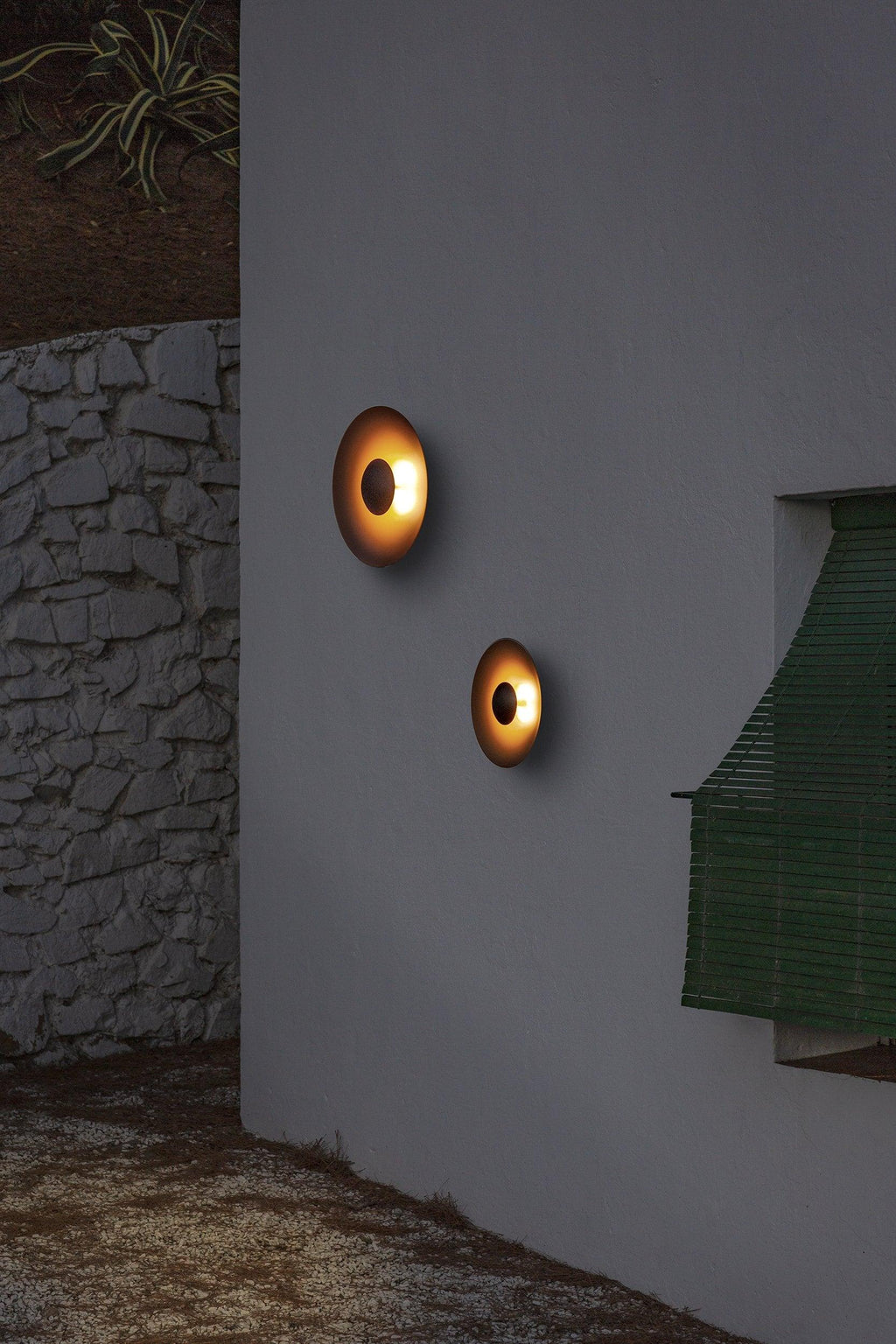 Simplicity Glow Plug-in Wall Light