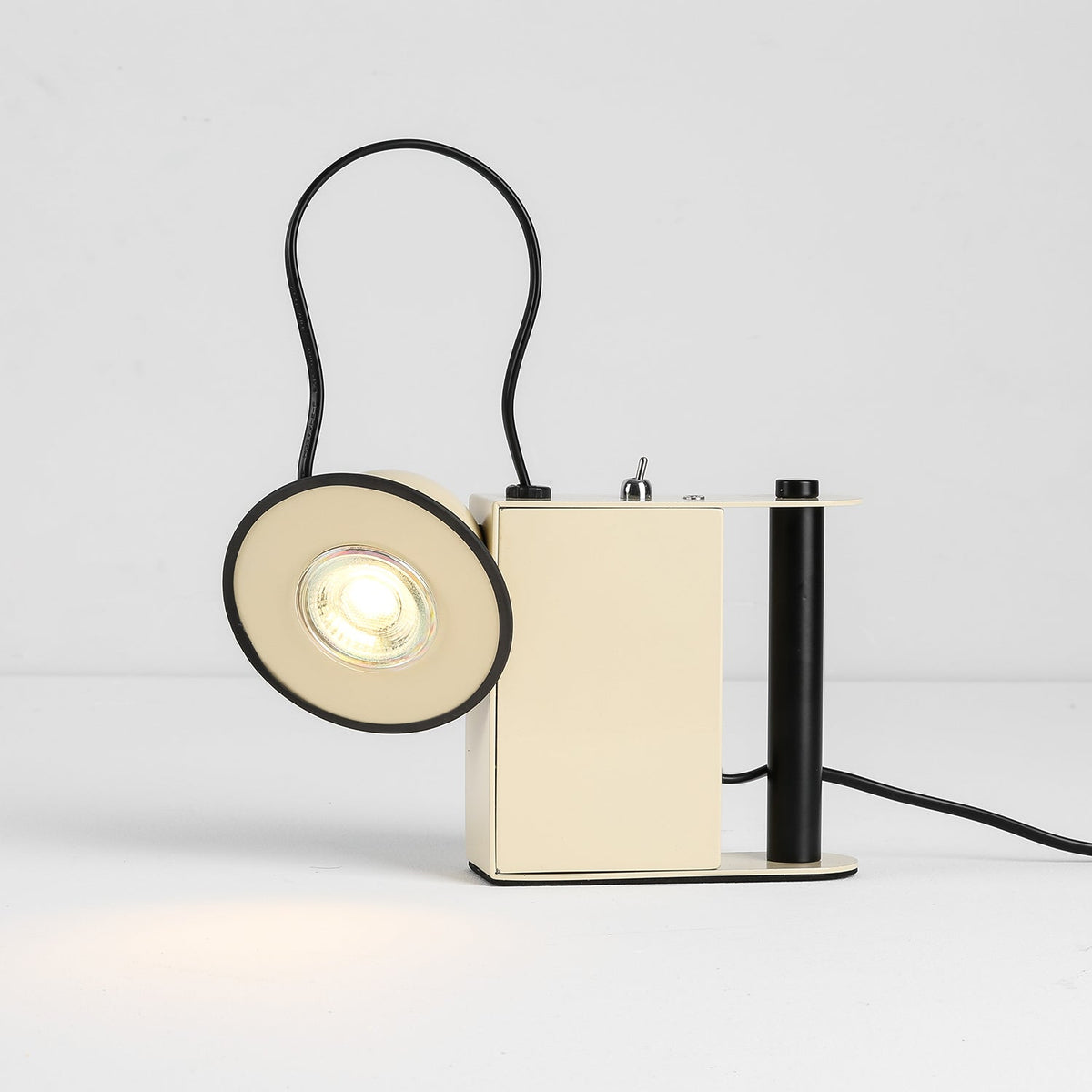 Roland Camera Table Light