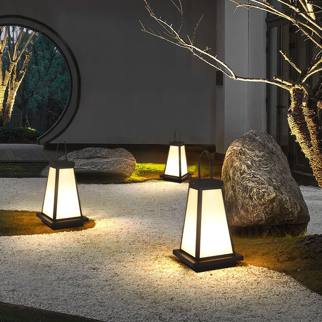 Roam Lantern Garden Outdoor Lamp
