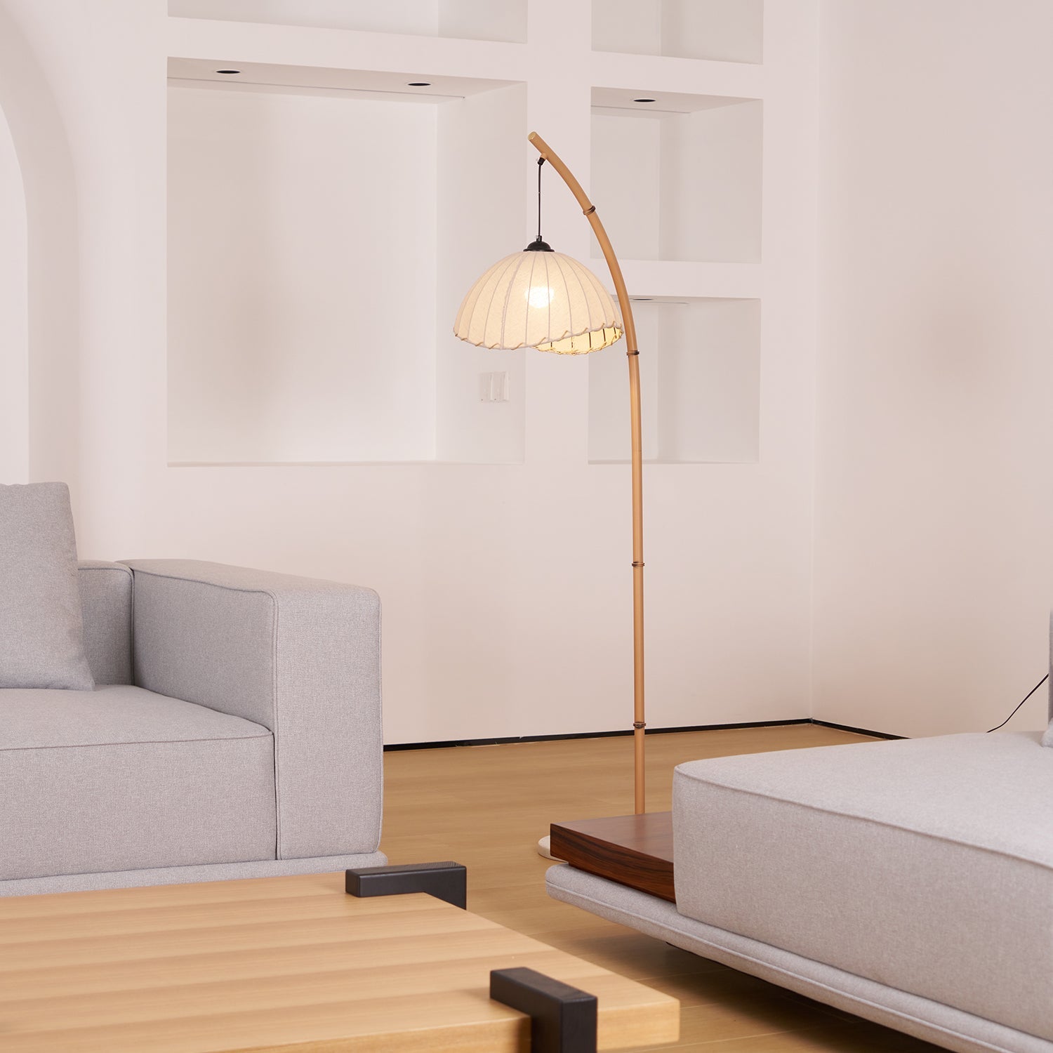 Sanna Floor Lamp