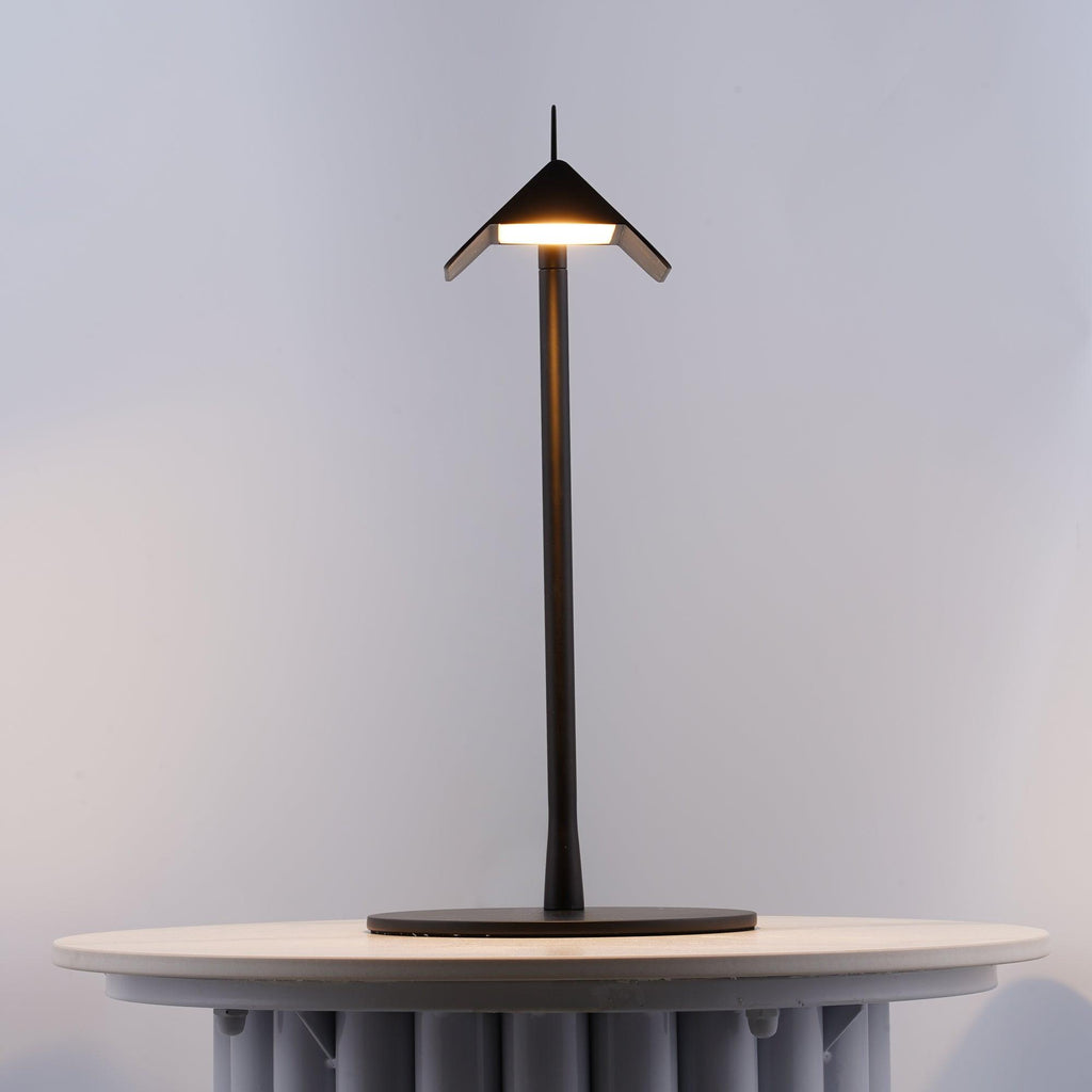 Pivot Ease Table Lamp